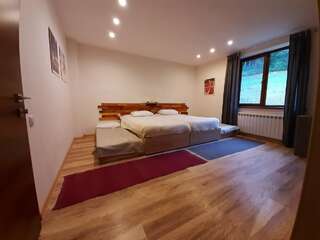 Гостевой дом LerMont Guest House Lermontovo Семейный номер с видом на лес (для 2 взрослых и 2 детей)-1